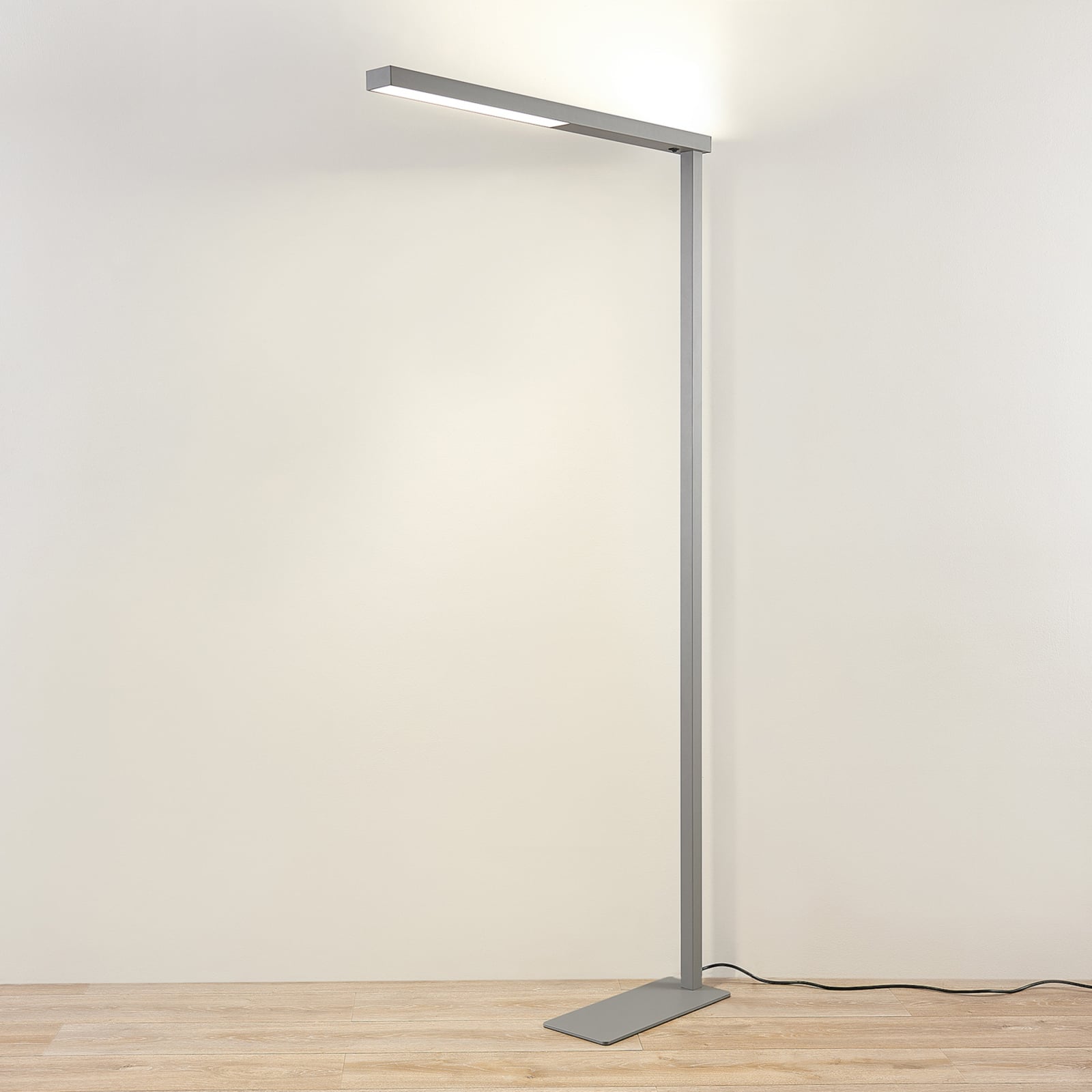 LED kontor-gulvlampe Tamilo sølv metall montert i kontor