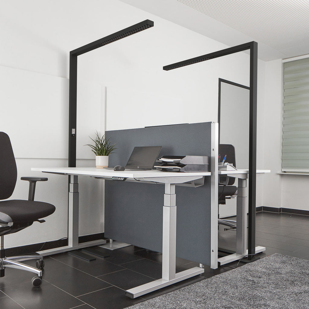 LED kontorgulvlampe Jolinda 2er-sett svart detalj av lampearm