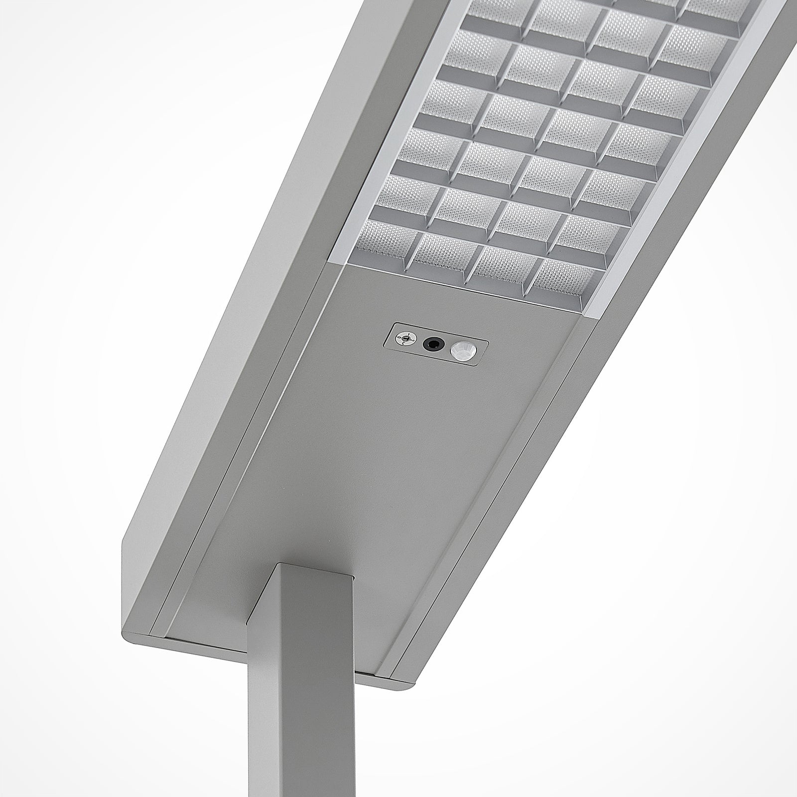LED kontorgulvlampe Susi dimbar sølv 150W med sensor nærbilde av touchdimmer
