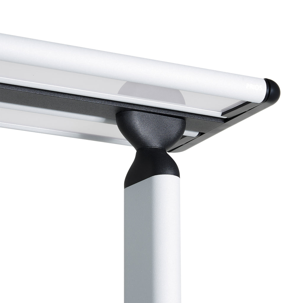 Nærbilde av LED-lys på kontorgulvlampe Zyair sølv dimbar 48W 4000K