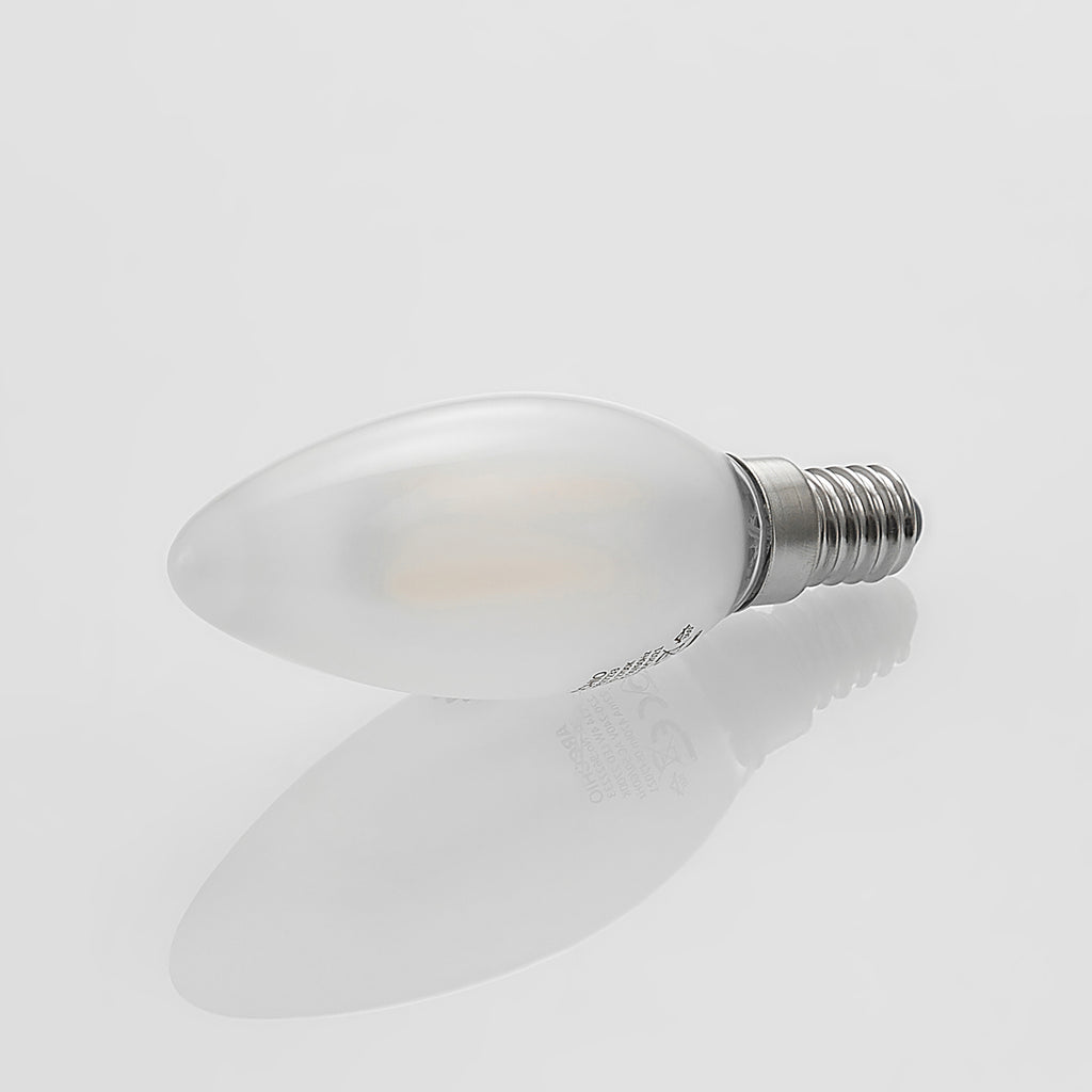 LED kronelysform E14 4W 2700K dimbar matt montert i lampe