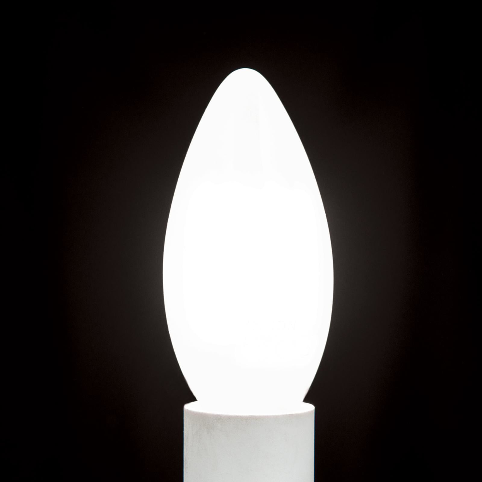 LED kronelysform E14 6W 2700K 720 lm matt dimbar ORION nærbilde