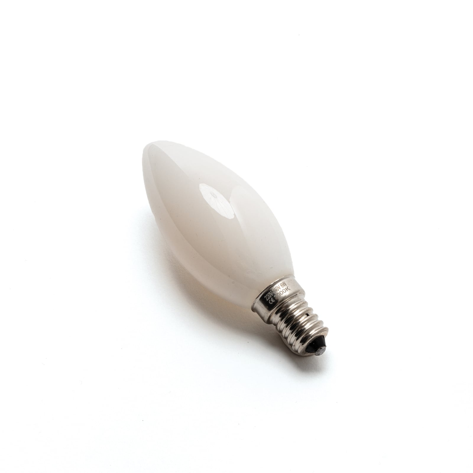 LED kronelysformet pære E14 6W 3000K 550lm With Me nærbilde