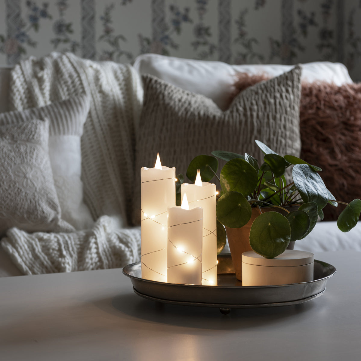 LED-kubbelys ekte voks hvit varmhvit 12,7 cm med timer med på/av bryter