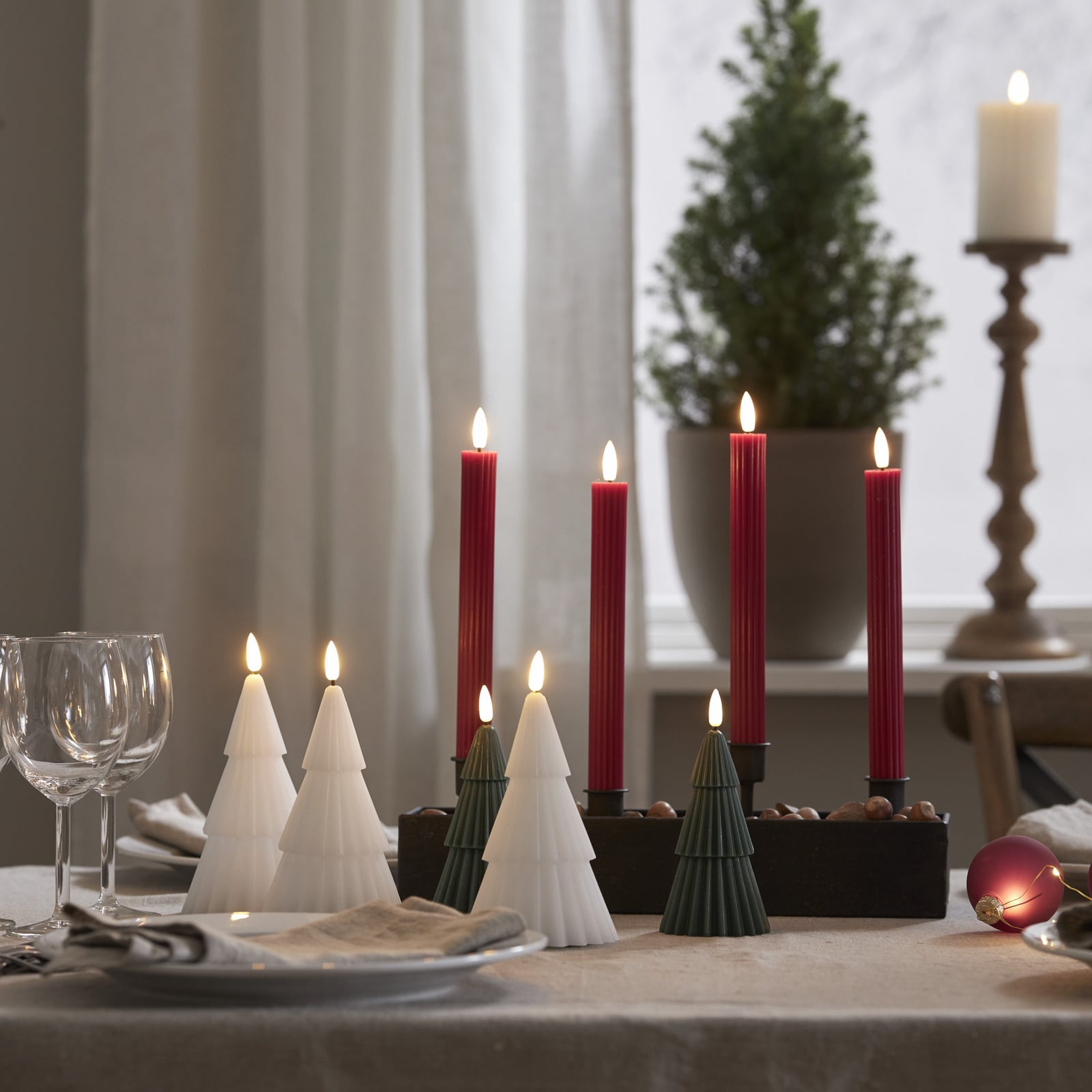 LED-kubbelys Flamme Stripe rød 25 cm med varm hvit LED