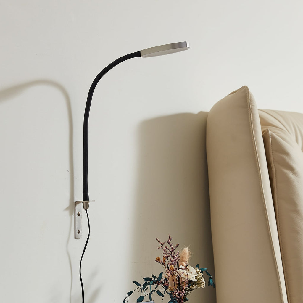 Bakside av LED leselampe Flexola dimbar nikkel med klemme