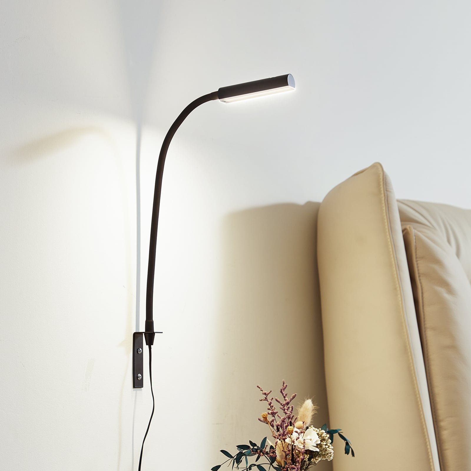 LED leselampe Flexola svart med fleksarm dimbar 4W forfra