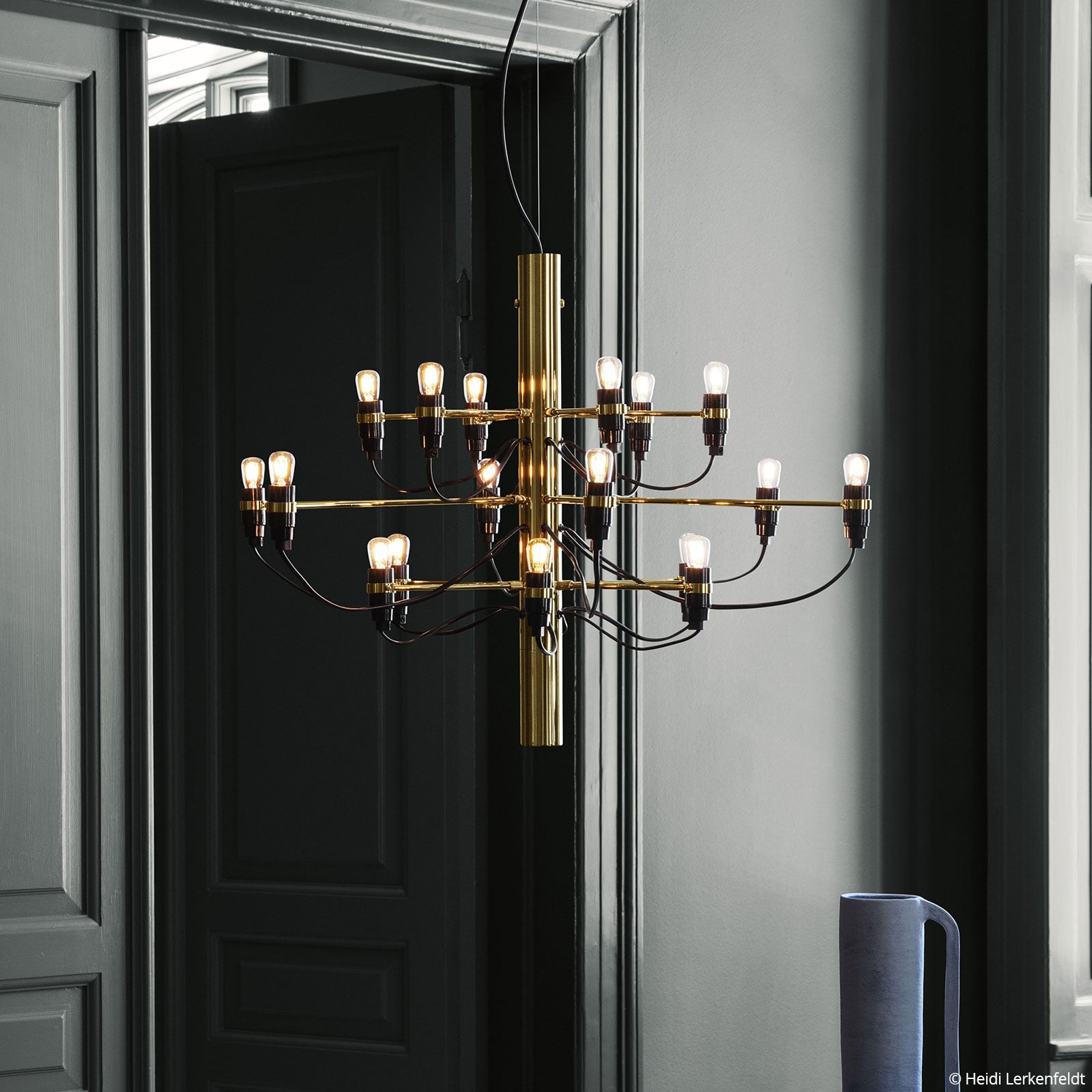 LED lysekrone 2097/18 dimbar messing 2700K Ø69 cm forfra
