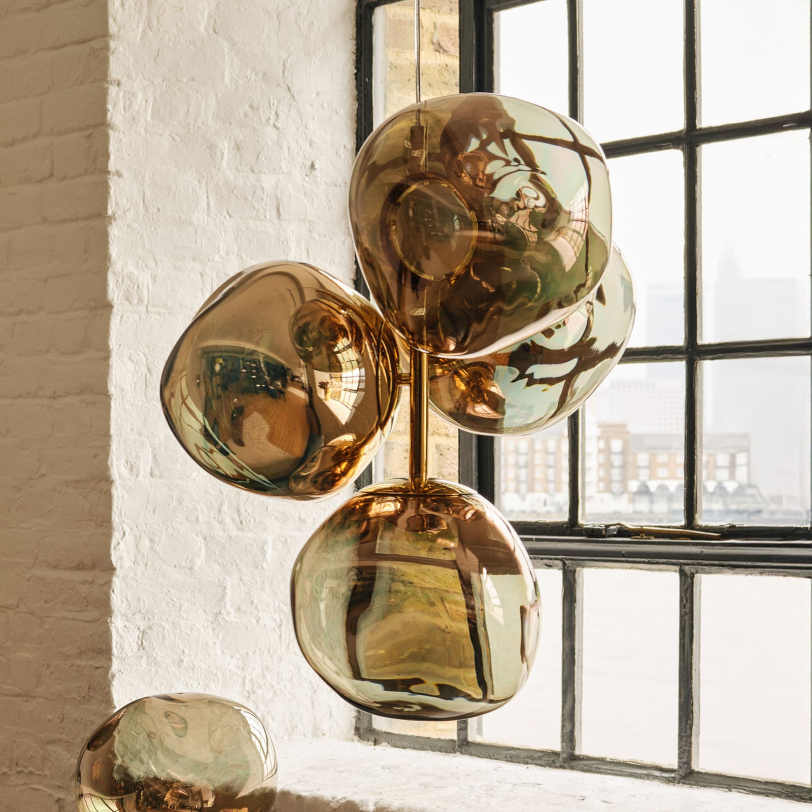 LED-lysekrone Melt Chandelier dimbar bronse Ø98 cm bakside