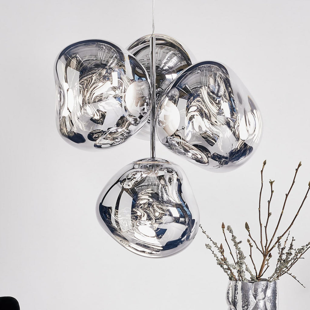 LED-lysekrone Melt Chandelier røykgrå forfra