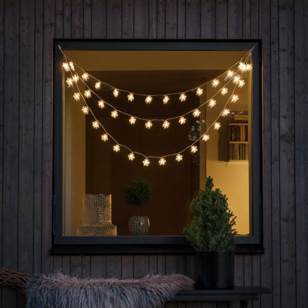 LED-lysgardin snøfnugg 44 LED varmhvit 125 cm - Konstsmide forfra