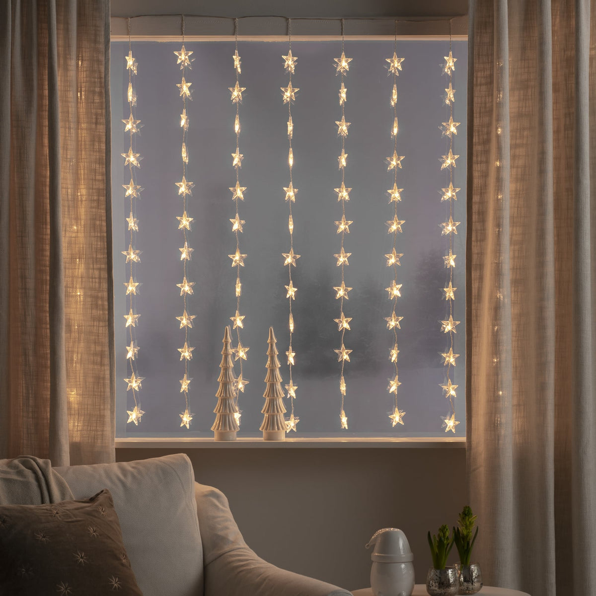 Detaljbilde av LED-lysgardin stjerner 120 lys varmhvit 140x120 cm