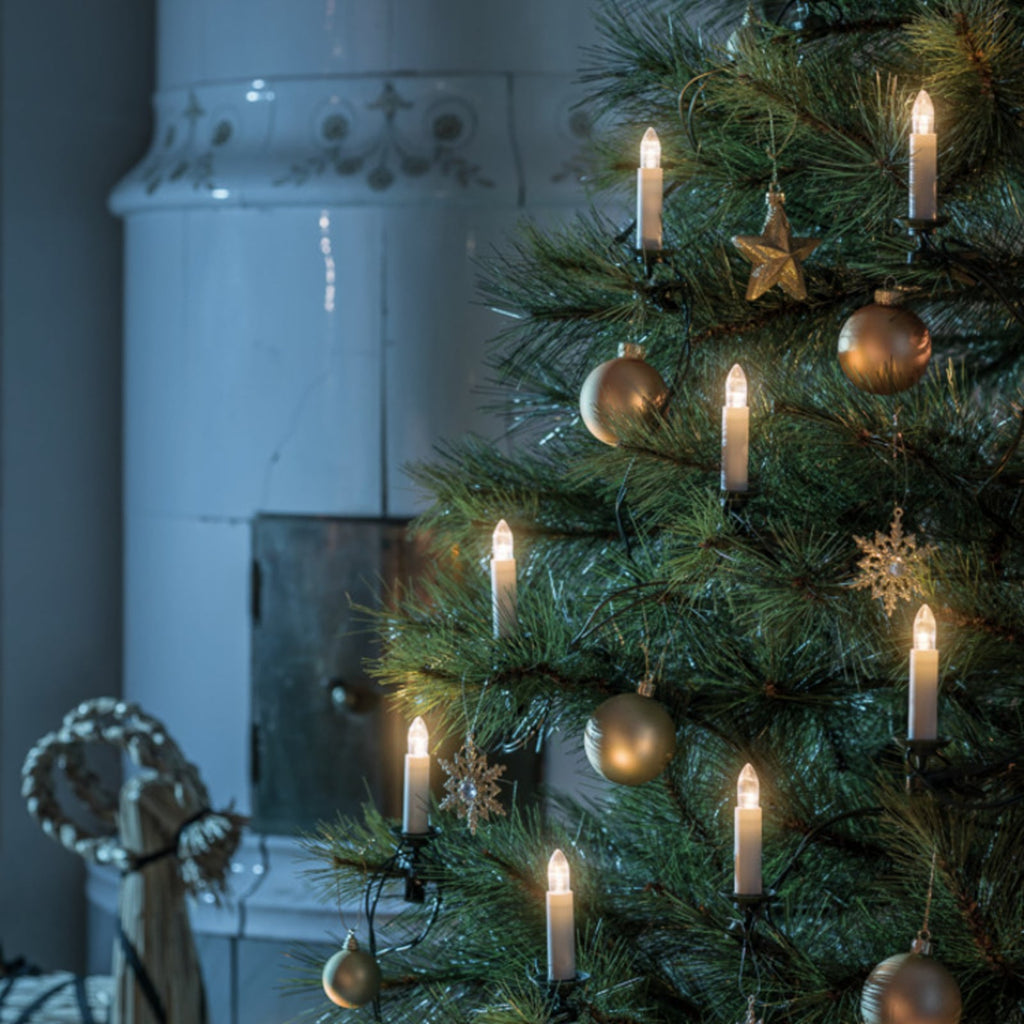 Detalj av LED lyslenke 25 ravfargede toppløker 2100K 1680 cm