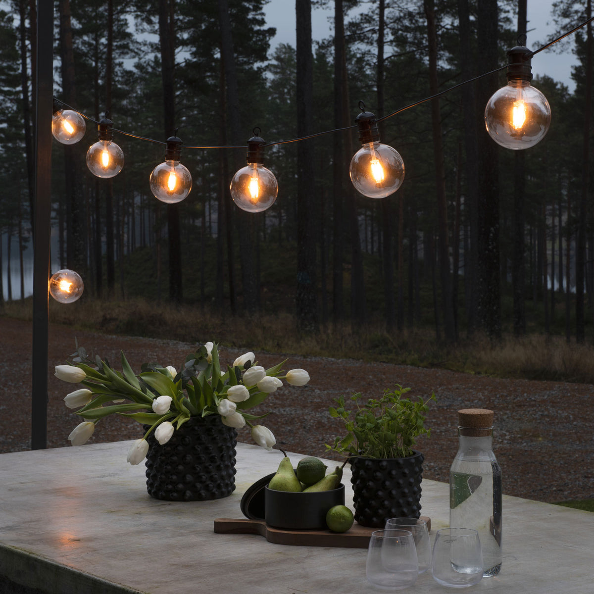 LED-lyslenke globe startsett 10 lys 20 m IP44 dimbar montert ute