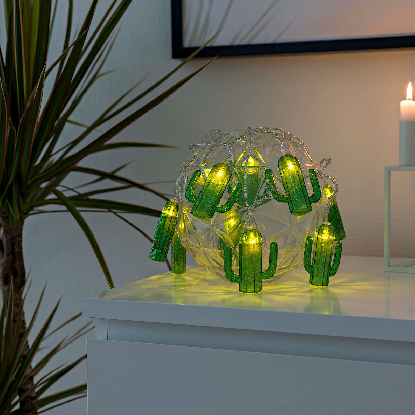 LED lyslenke kaktus 180 cm varmhvit med timer batteri detalj
