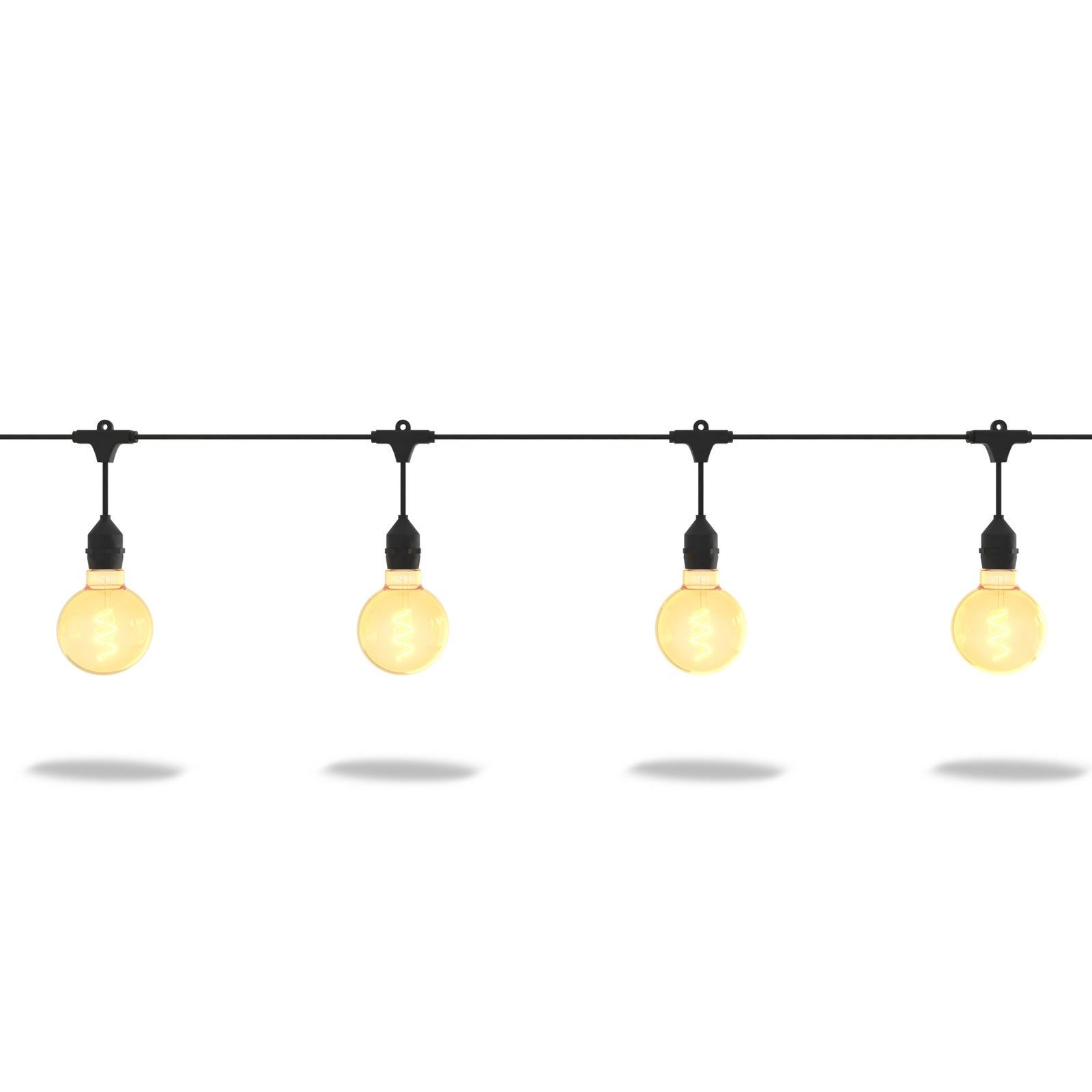 Montert LED-lyslenke Vista XL 10 m dimbar med fjernkontroll IP44 fra Calex på terrasse