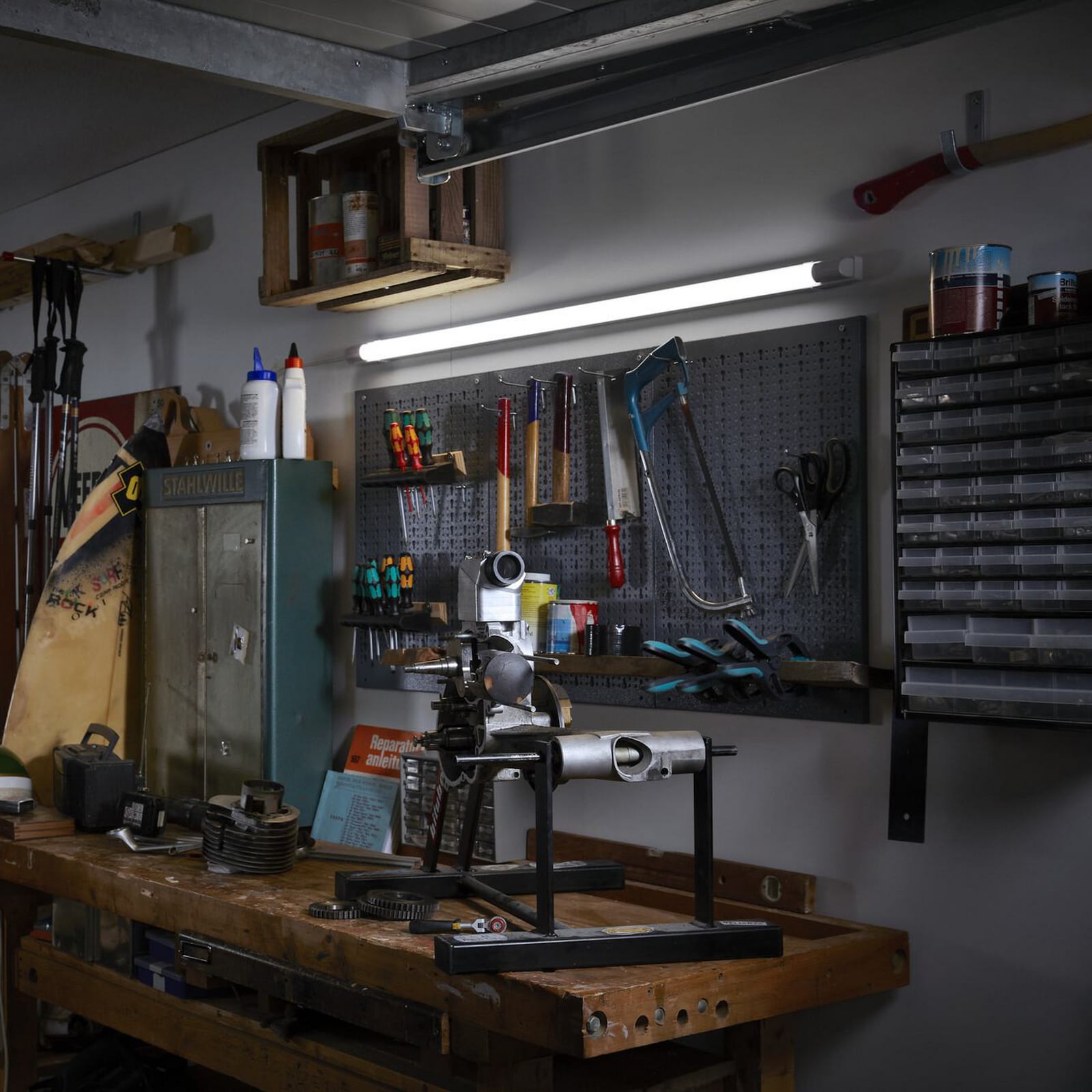 LED lysskinner Power Batten 60 cm 2-lys 25W nøytralhvit side
