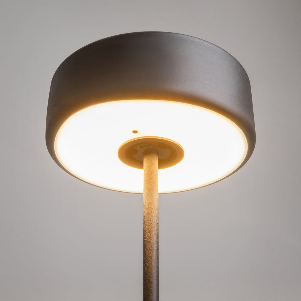 LED oppladbar bordlampe AI Collaboration svart CCT dimbar USB ladeport