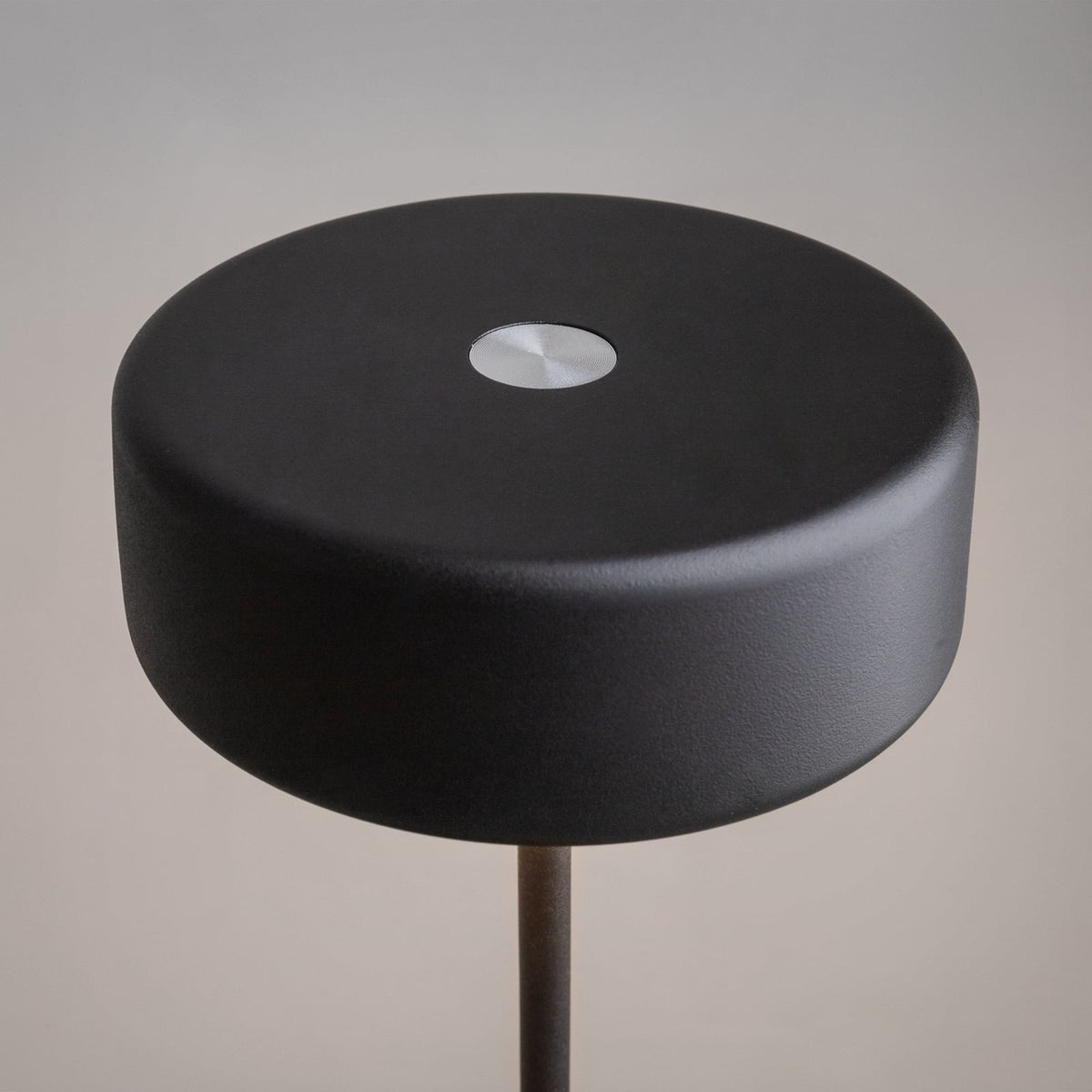 LED oppladbar bordlampe AI Collaboration svart CCT dimbar avtakbart lyskilde-modul