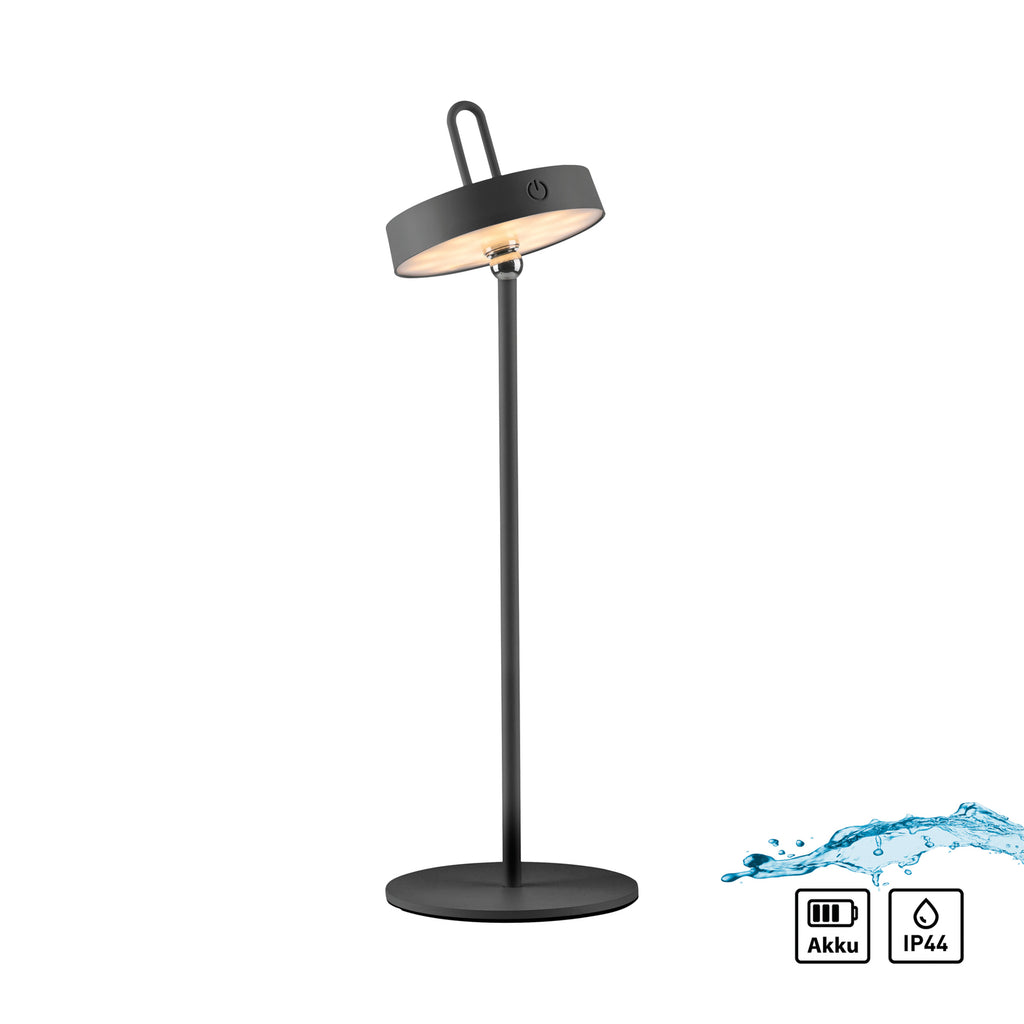 LED oppladbar bordlampe Amag svart jern dimbar IP44 i bruk utendørs