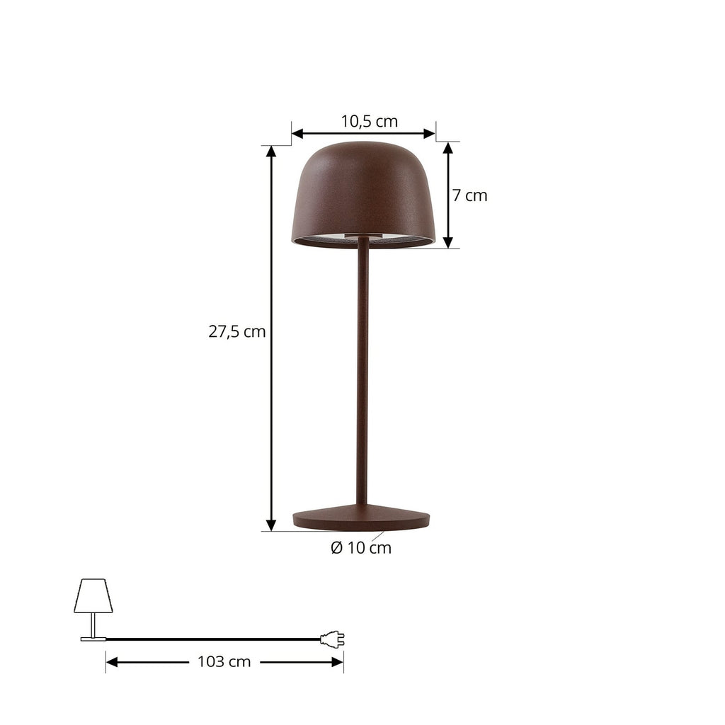 LED oppladbar bordlampe Arietty dimbar rustbrun IP65 montert på terrasse