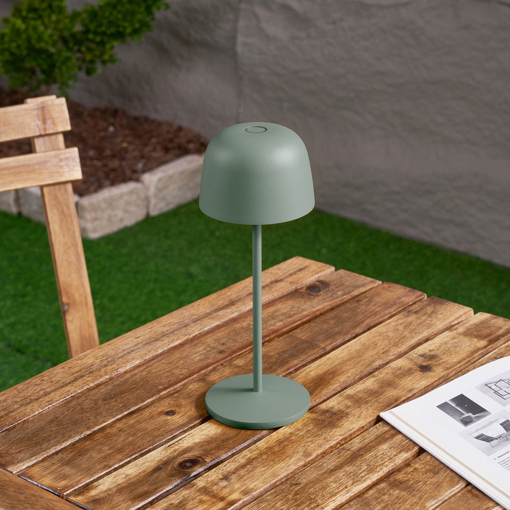 LED oppladbar bordlampe Arietty grønn dimbar IP65 detalj av touchdimmer