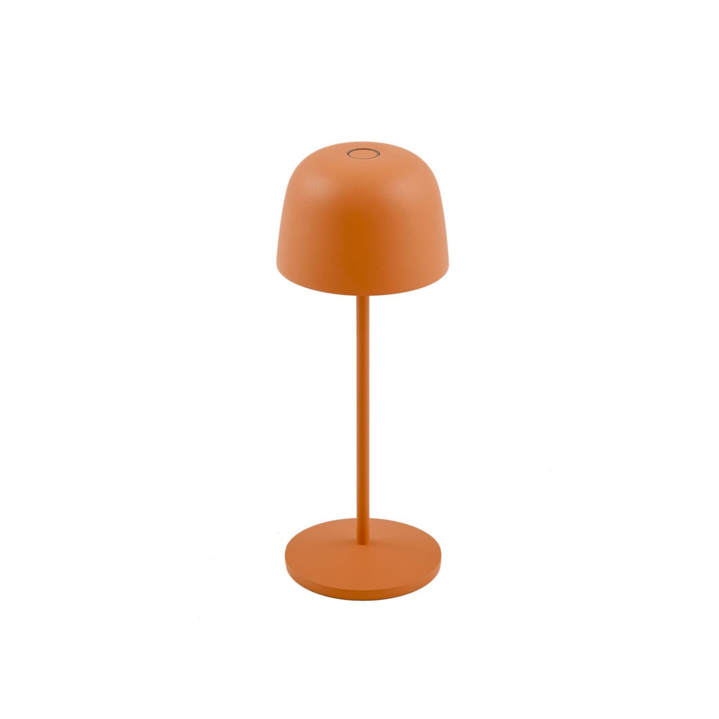 LED oppladbar bordlampe Arietty oransje IP65 dimbar montert ute