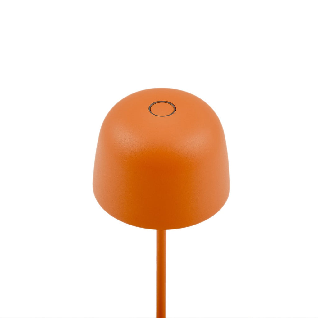 LED oppladbar bordlampe Arietty oransje IP65 dimbar med USB-C kabel