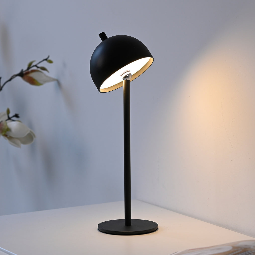 Detalj av magnetisk lampeskjerm på LED oppladbar bordlampe Bellies