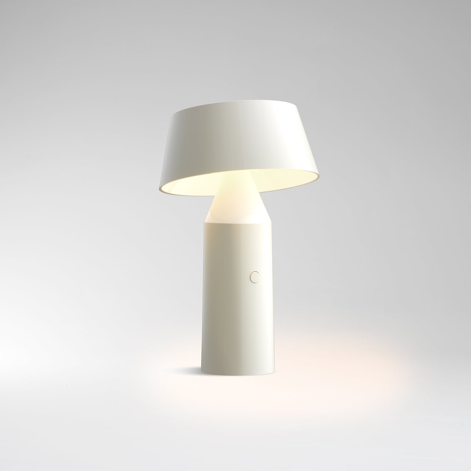 LED oppladbar bordlampe Bicoca hvit dimbar Ø14 cm detalj av lampehode