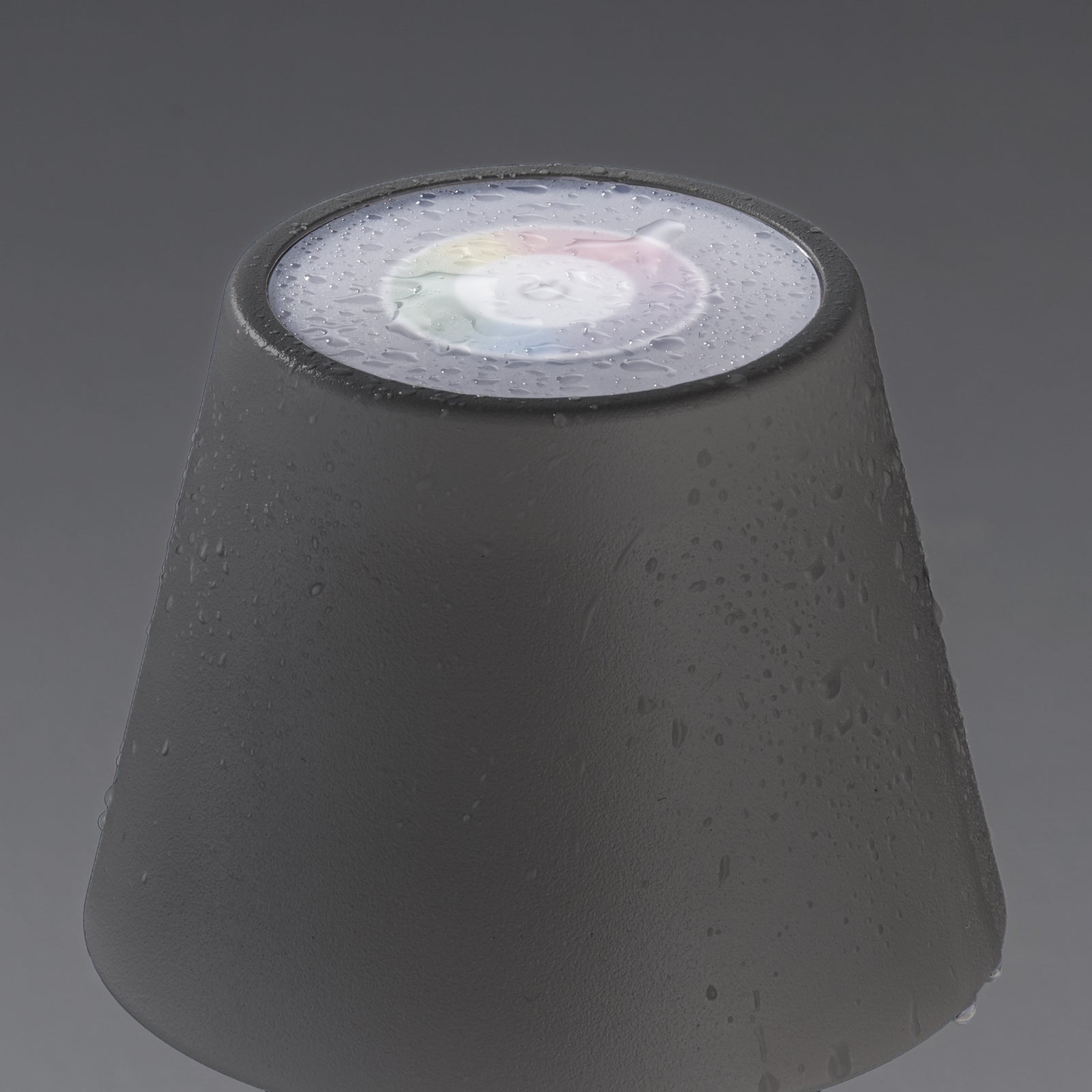 LED oppladbar bordlampe Cosenza 2.0 RGB dimbar IP44 montert på bord