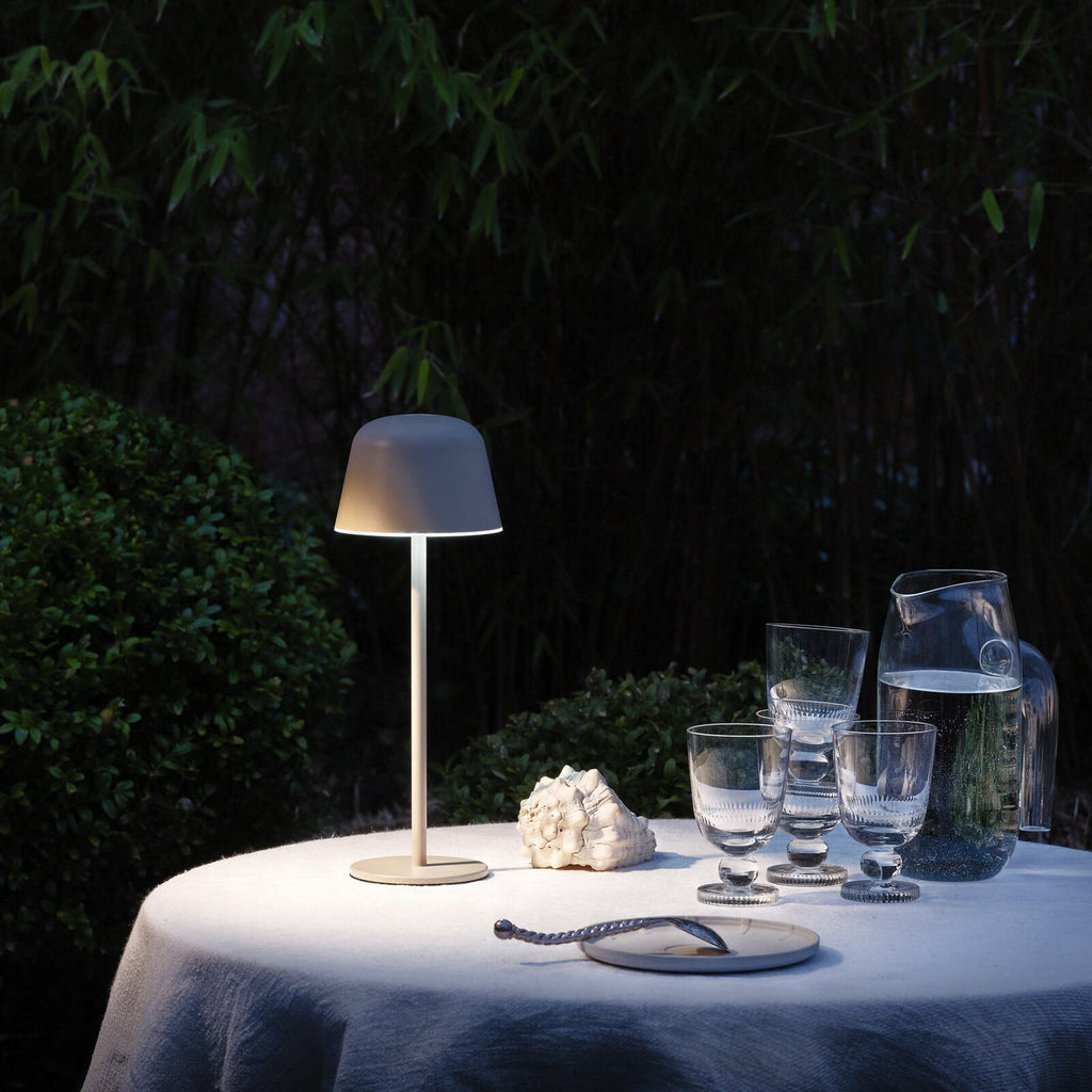 LED oppladbar bordlampe ENDURA STYLE beige CCT IP54 detalj av touch-sensor