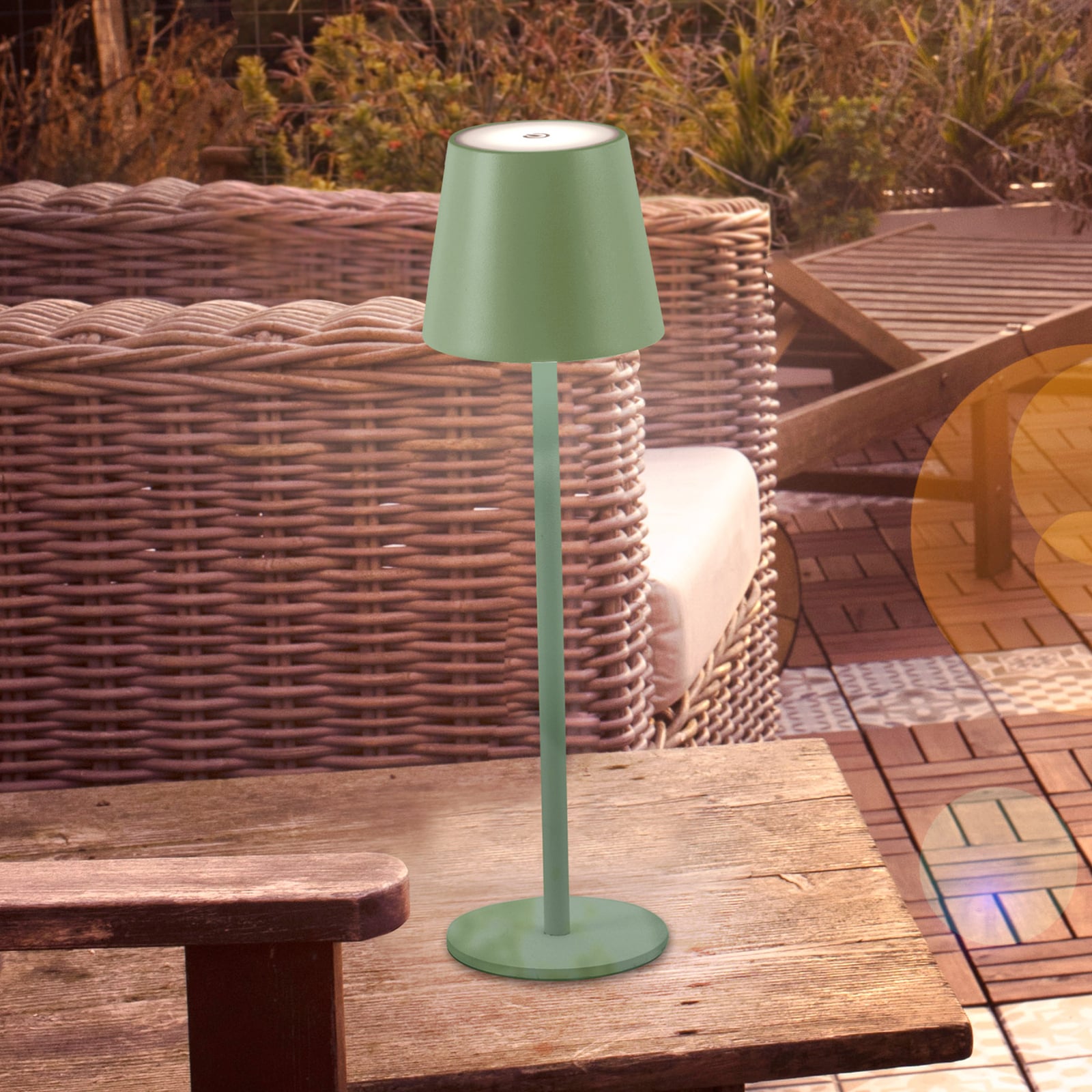 LED oppladbar bordlampe Euria grønn jern dimbar IP54 forfra