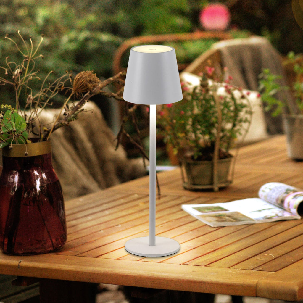 LED oppladbar bordlampe Euria hvit jern IP54 dimbar bakside