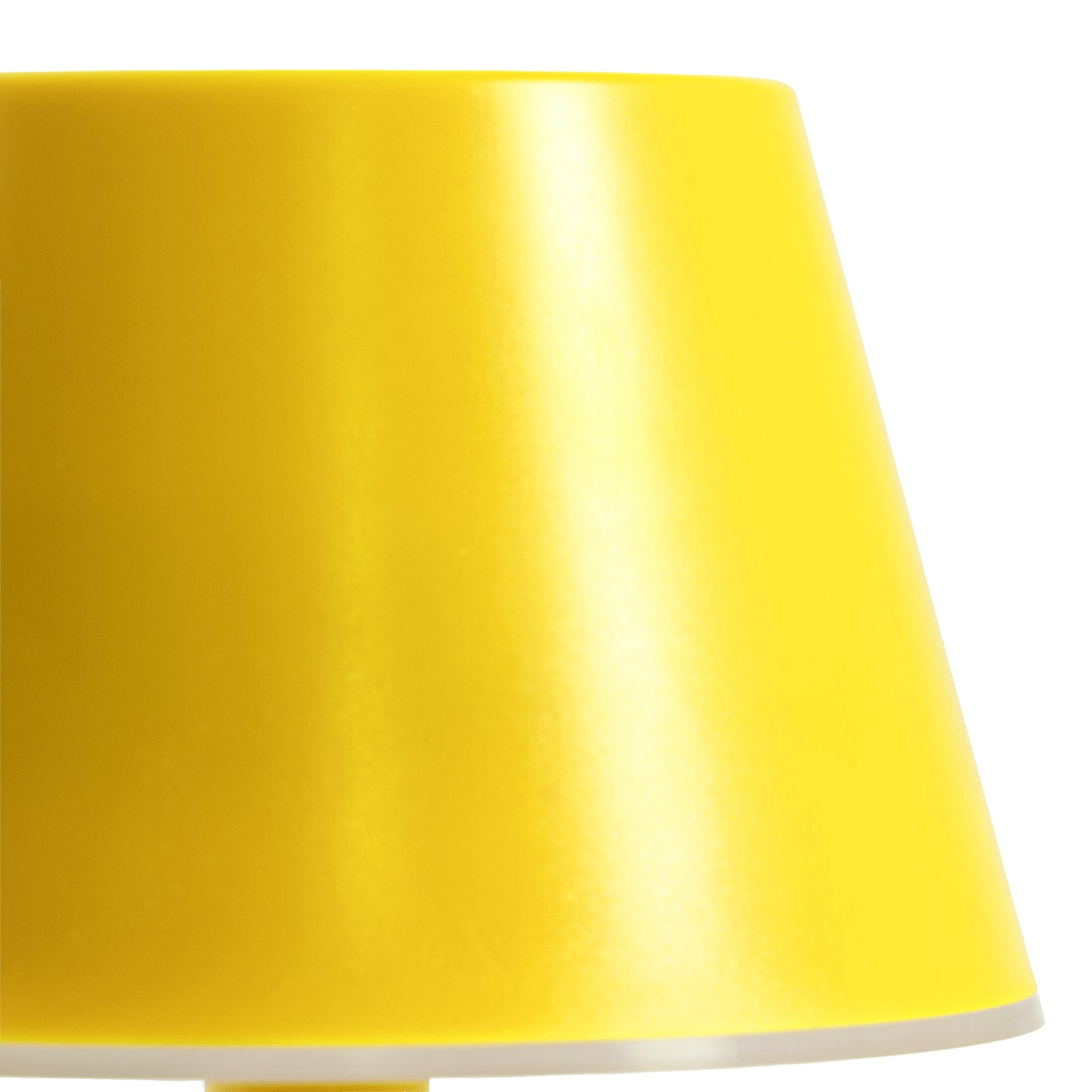 LED oppladbar bordlampe Gaja gul RGBW dimbar IP44 i bruk utendørs