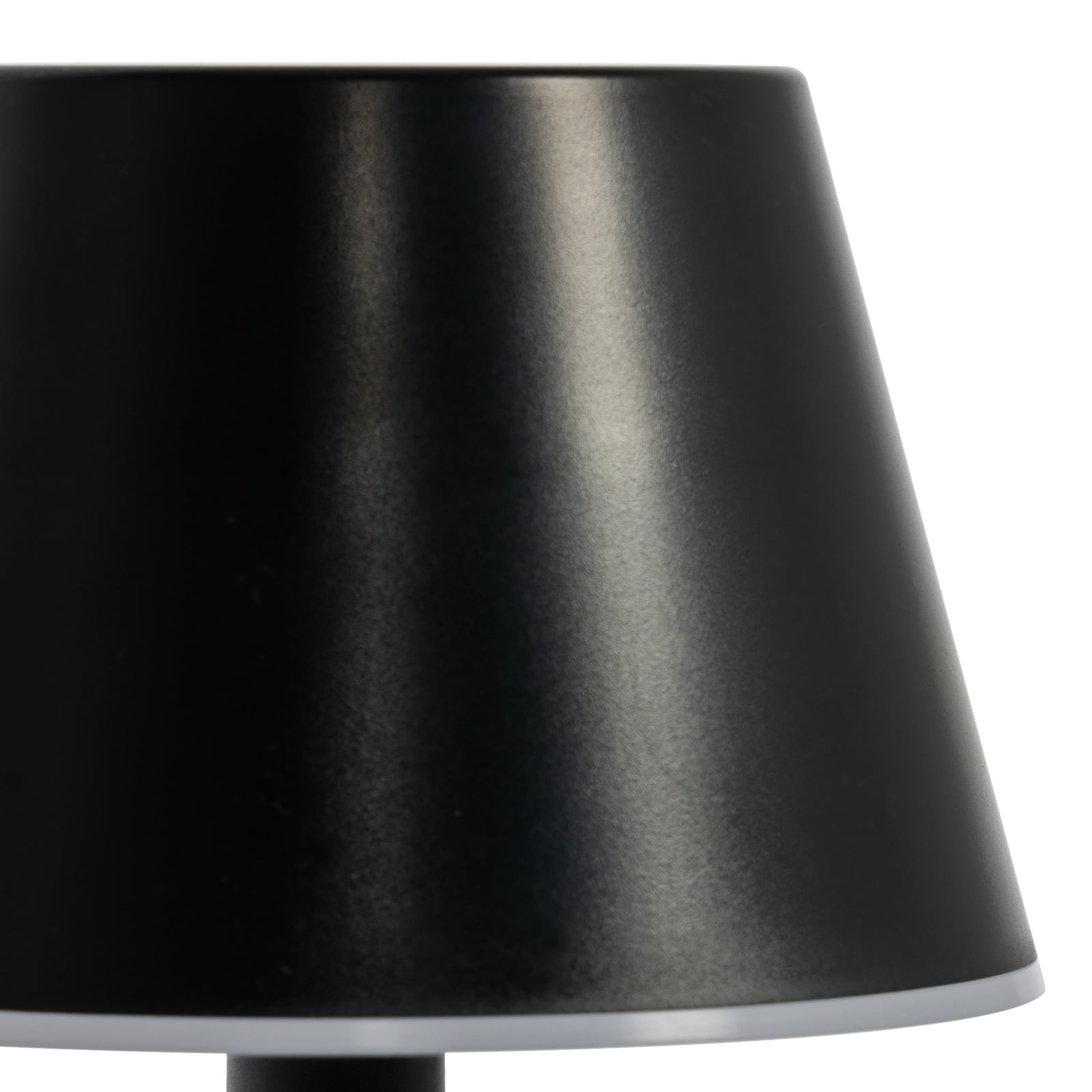 LED oppladbar bordlampe Gaja svart RGBW dimbar IP44 i bruk utendørs
