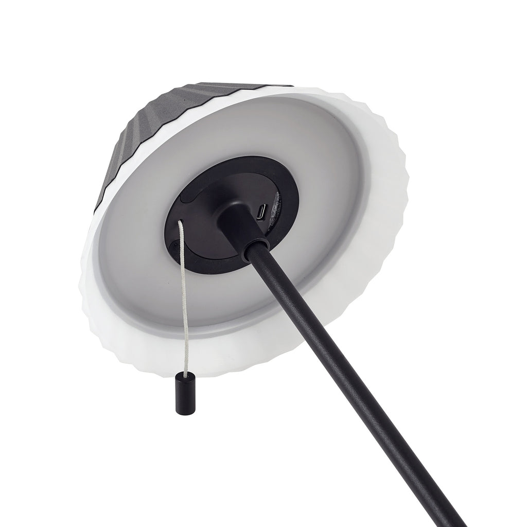 LED oppladbar bordlampe Ilvi aluminium CCT IP54 materialdetaljer
