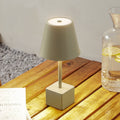 LED oppladbar bordlampe Janea CUBE grønn metall IP54 forfra