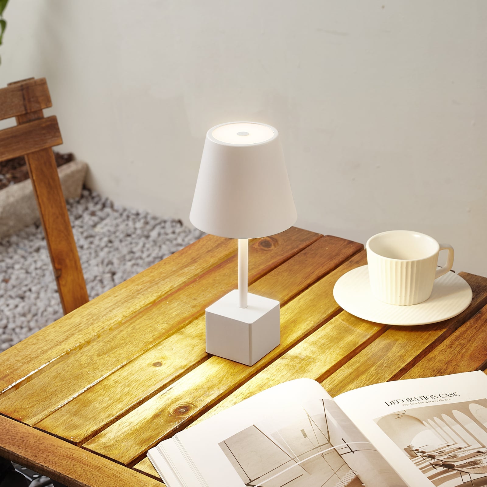 LED oppladbar bordlampe Janea CUBE hvit dimbar IP54 bakside