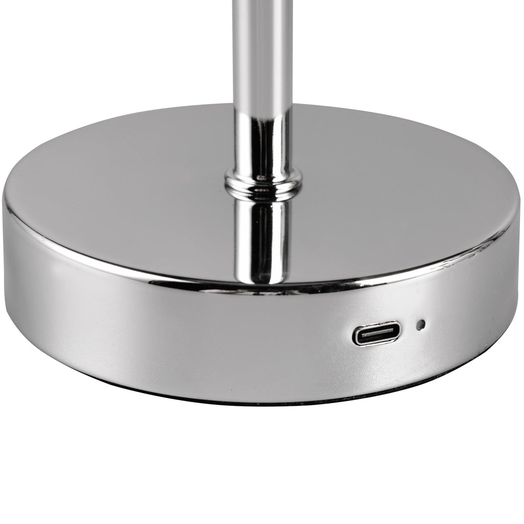 LED oppladbar bordlampe Jeff krom Ø12,7 cm montert i rom