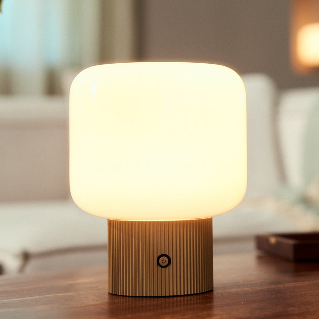 LED oppladbar bordlampe Katrin Palme glass beige dimbar forfra