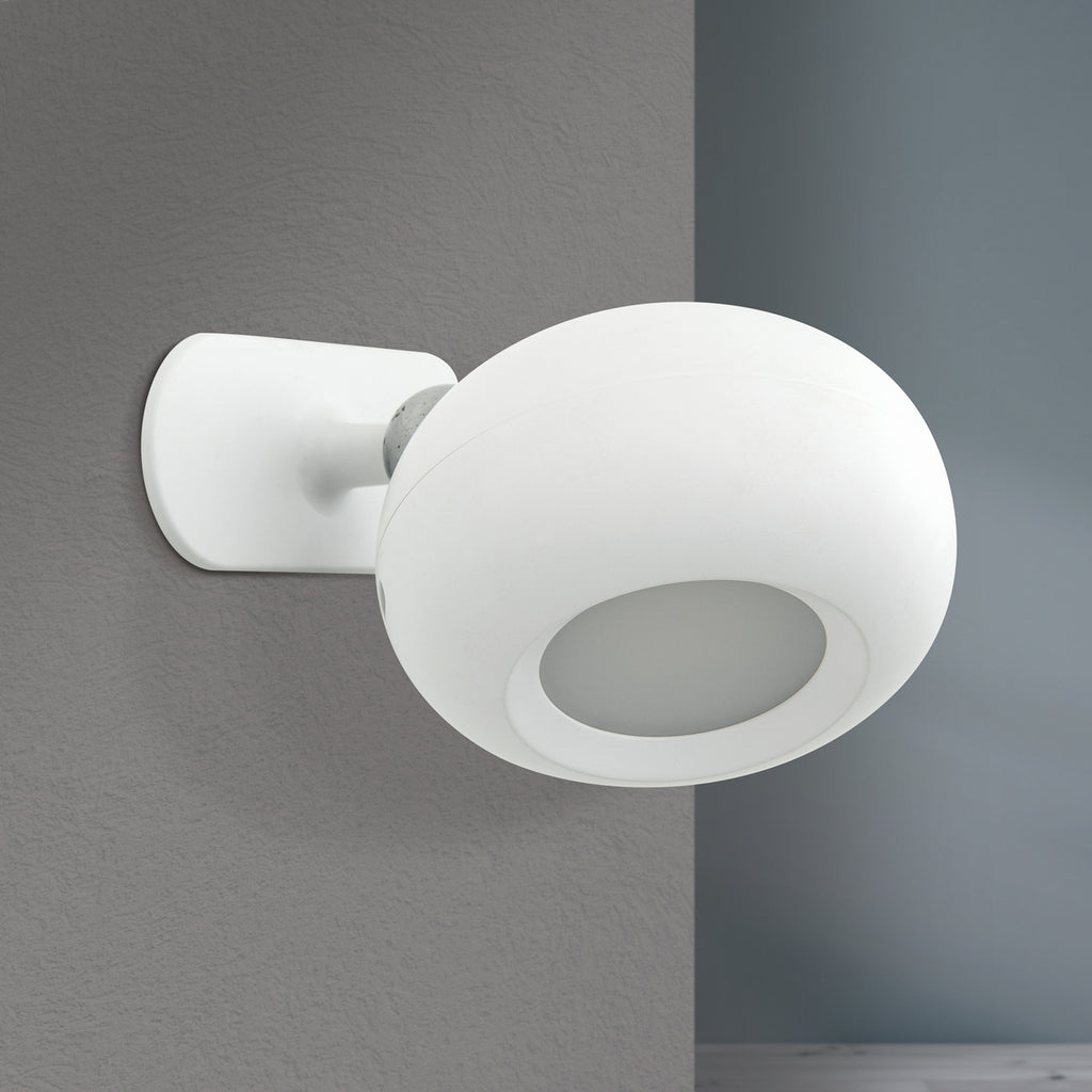LED oppladbar bordlampe Kerby hvit CCT dimbar nærbilde av lampehode