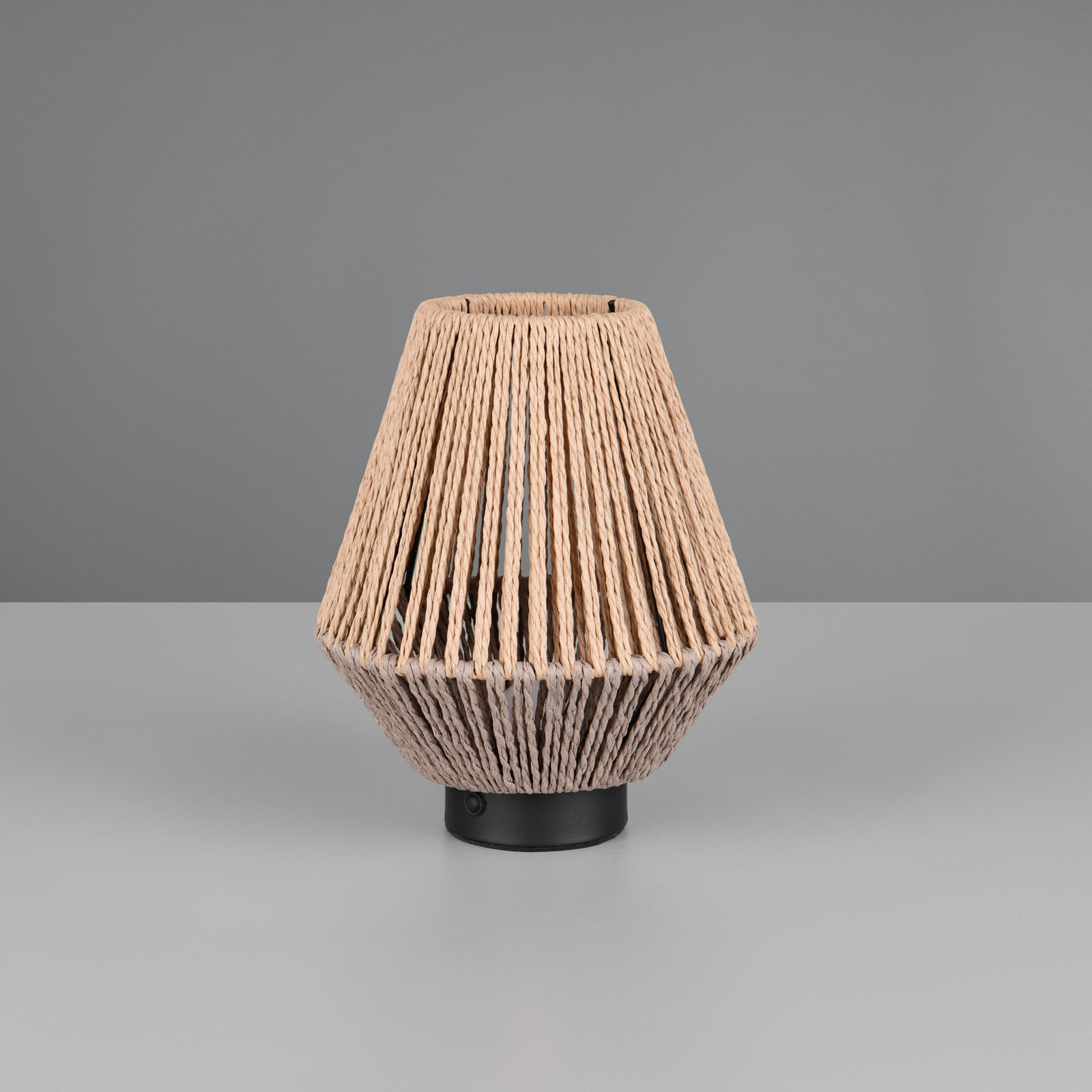 Nærbilde av tekstilmateriale på LED oppladbar bordlampe Lira papirgarn brun