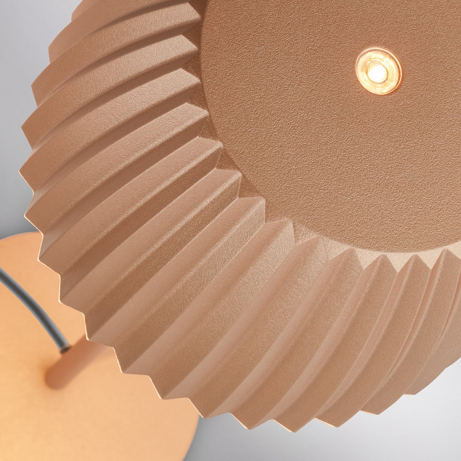 LED oppladbar bordlampe Loca brun dimbar Ø14,3 cm bakside