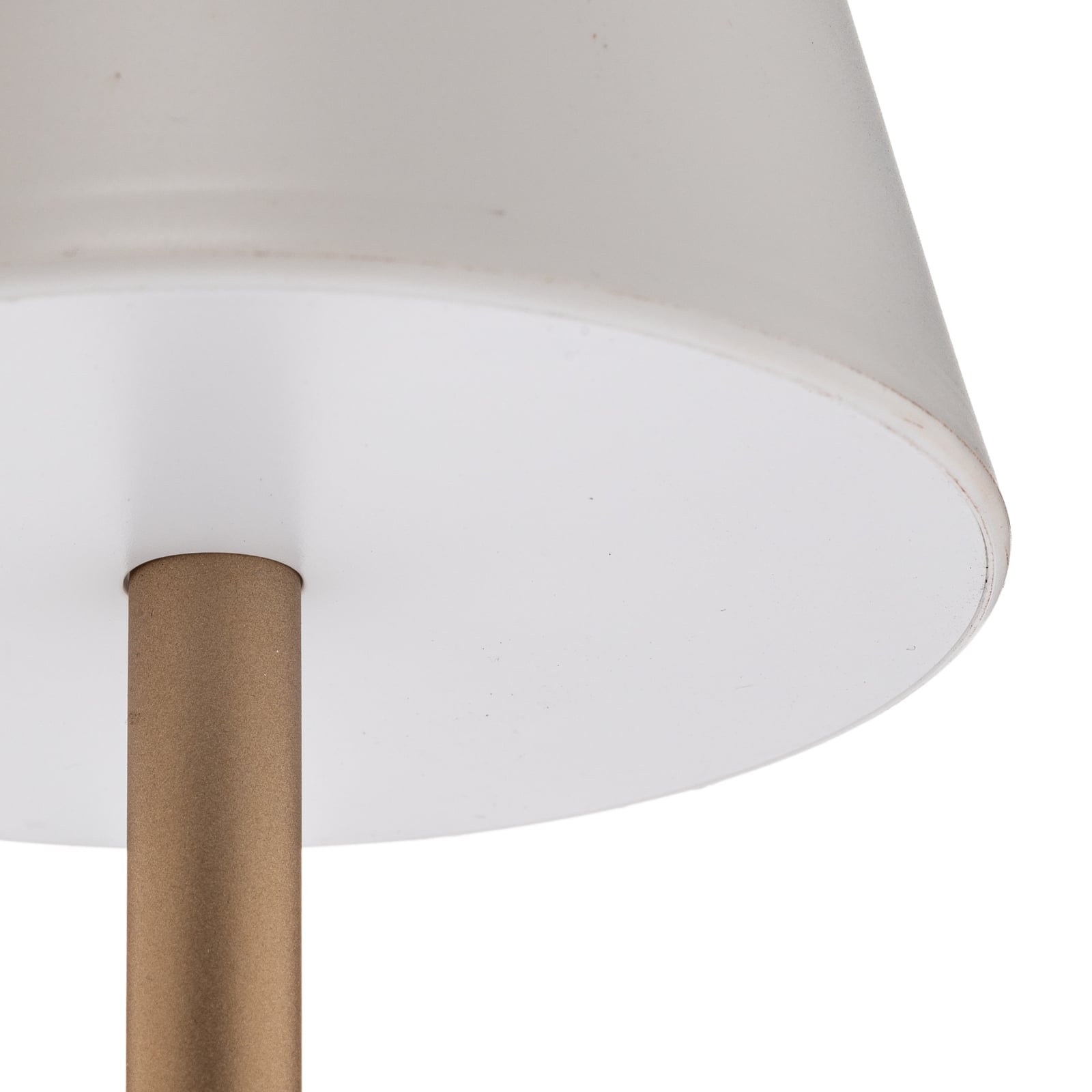 LED oppladbar bordlampe Lola Slim messing dimbar IP44 nærbilde av skjerm