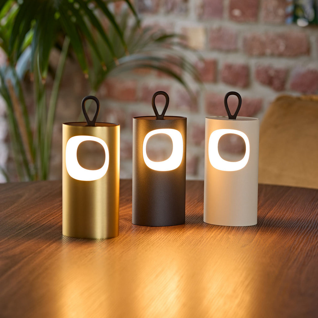 LED oppladbar bordlampe Lunari gull aluminium CCT dimbar IP44 ladekabel med USB-C