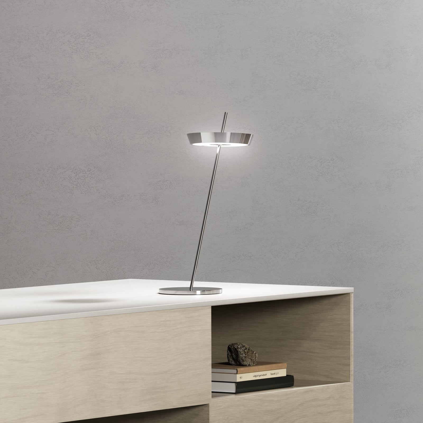 LED oppladbar bordlampe Mahina krom aluminium CCT dimbar bakside