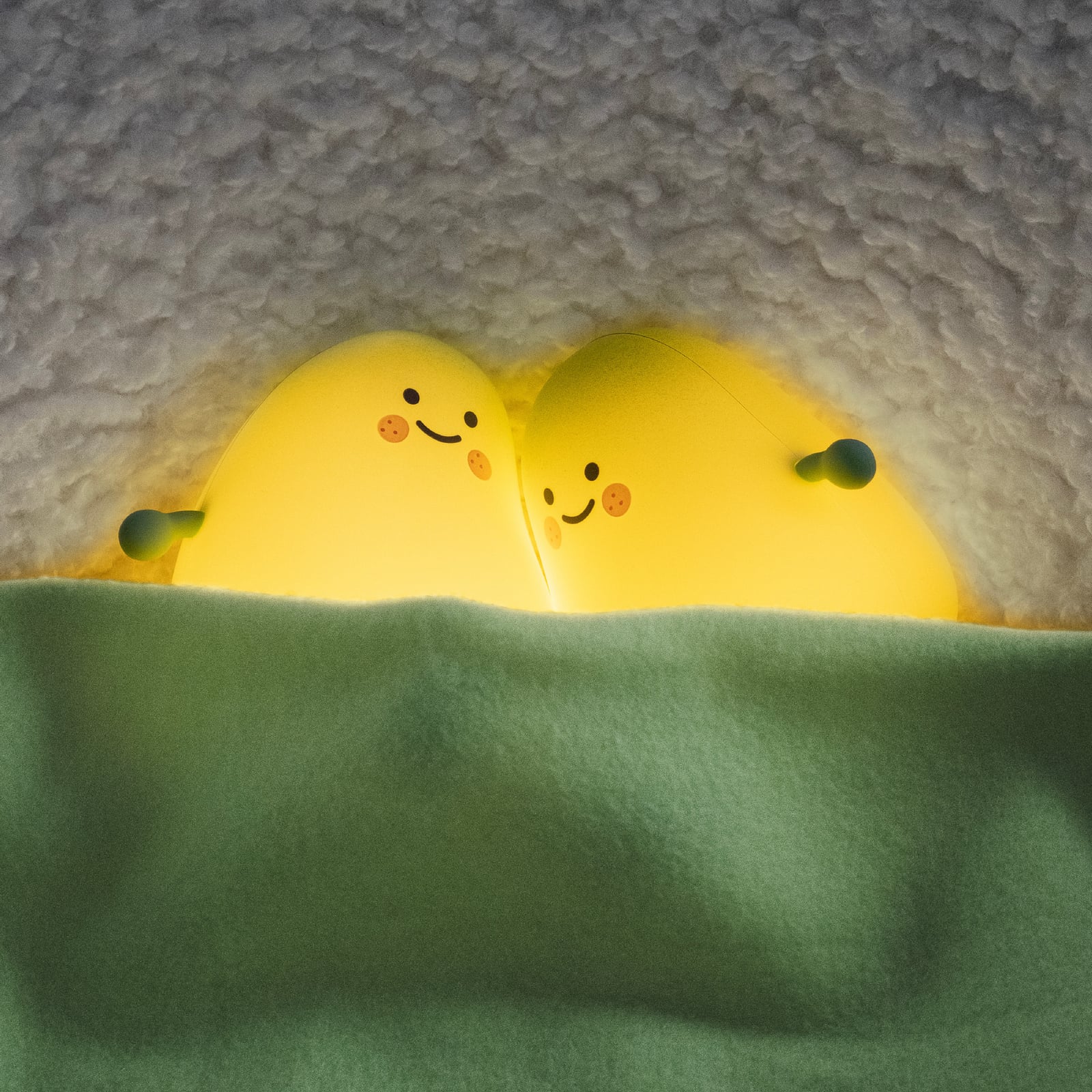 LED oppladbar bordlampe Mango hvit dimbar med timer lys på
