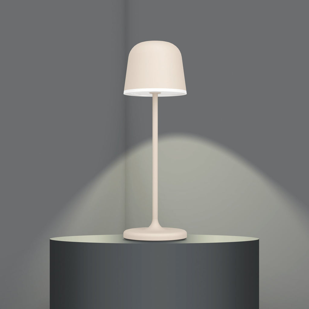 LED oppladbar bordlampe Mannera sand dimbar IP54 med USB-ladekabel