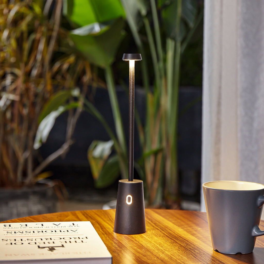 LED oppladbar bordlampe Noelani dimbar svart H30 cm bakside